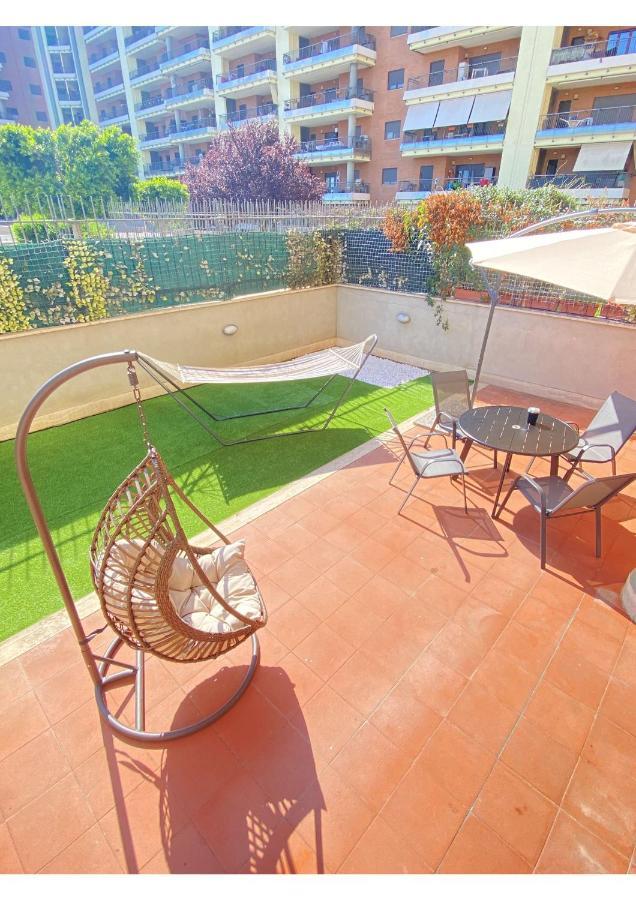 Sun Nest Apartment - Terrace & Garage Fiumicino Luaran gambar